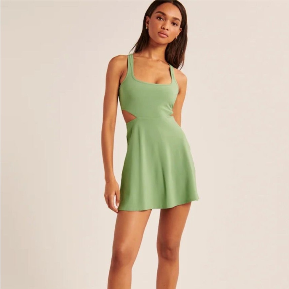 Abercrombie and Fitch traveler dress